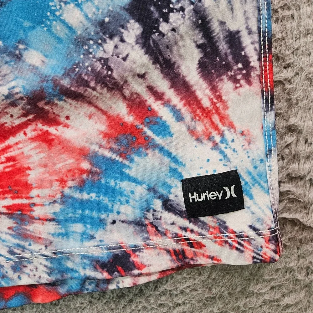 NWT Hurley Board Shorts Swim Trunks Men XL No Liner Tie Dye Print White Blue Red